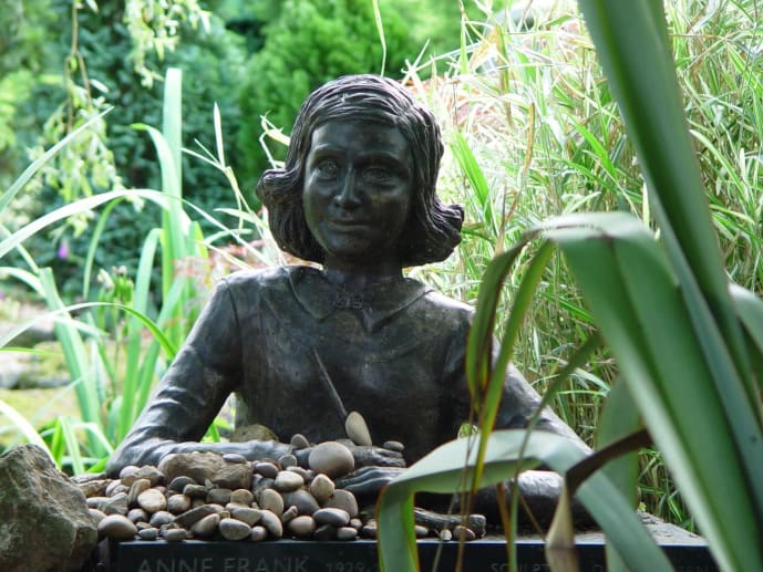 Anne Frank sculpture